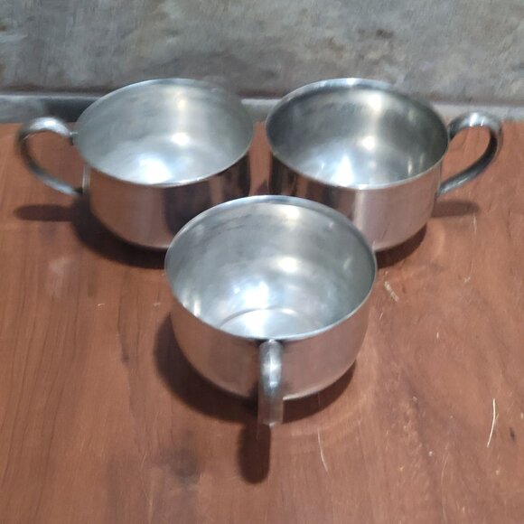 Vintage Oneida Silversmiths Cup Set of 3 - Picture 2 of 11